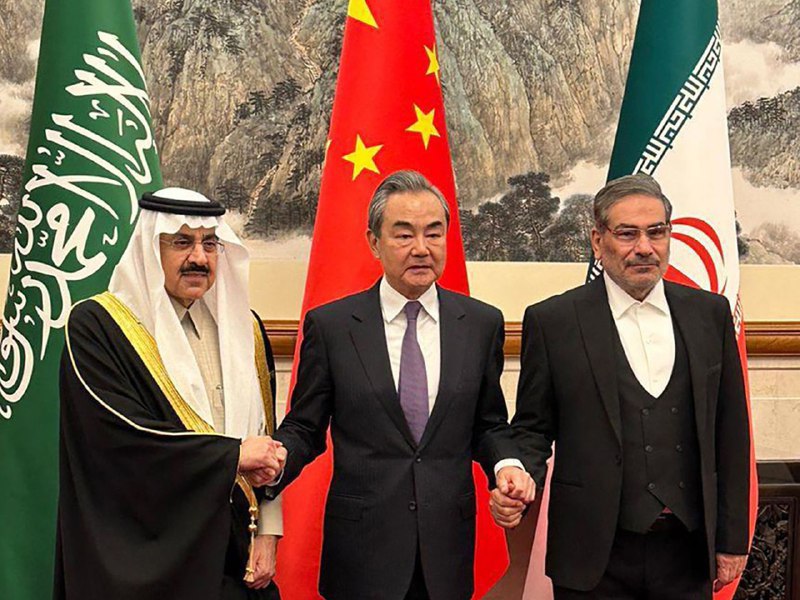 Китай помирил саудитов и Иран