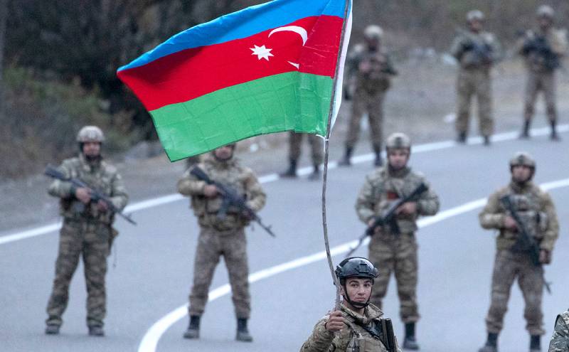 Запад снова разжигает карабахскую войну. Но Азербайджан боится прямого столкновения с Россией